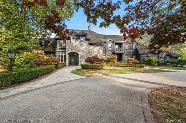 Builiding view two for 3701 Northwood, West Bloomfield, MI. 48324