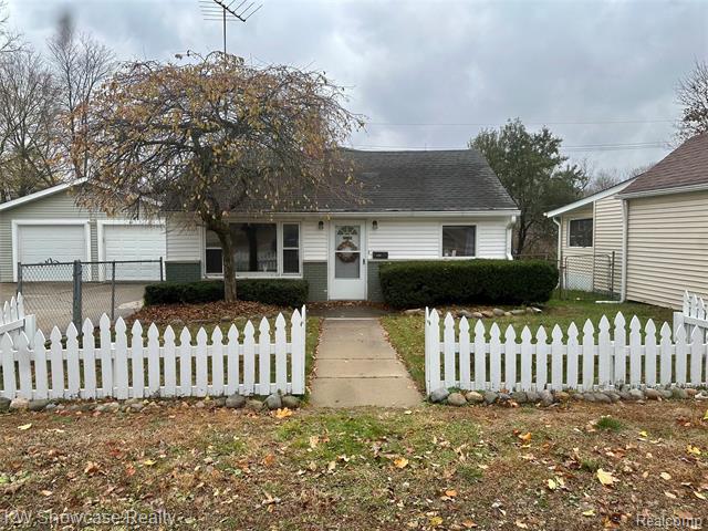 Builiding view thirty eight for 1125 E Commerce, Milford, MI. 48381