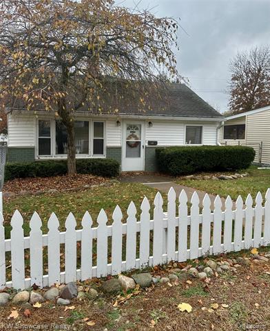 Builiding view thirty seven for 1125 E Commerce, Milford, MI. 48381