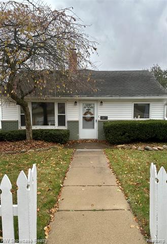 Builiding view twenty five for 1125 E Commerce, Milford, MI. 48381