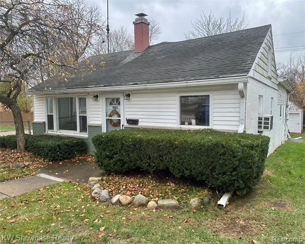 Builiding view twenty six for 1125 E Commerce, Milford, MI. 48381