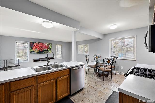 Builiding view twelve for 4775 Halberd, Commerce Township, MI. 48382