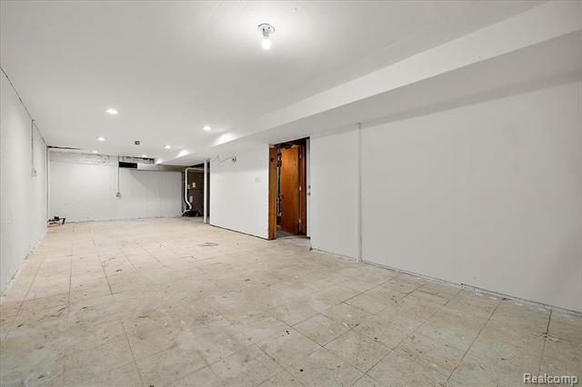 Builiding view twenty five for 4775 Halberd, Commerce Township, MI. 48382