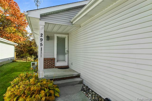 Builiding view five for 2951 Gabriel, Commerce Township, MI. 48382