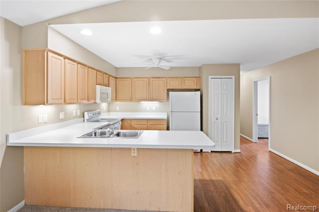 Builiding view seventeen for 2951 Gabriel, Commerce Township, MI. 48382