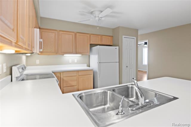 Builiding view thirteen for 2951 Gabriel, Commerce Township, MI. 48382