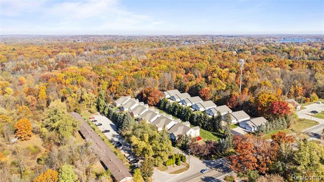 Builiding view thirty four for 2951 Gabriel, Commerce Township, MI. 48382