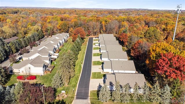 Builiding view thirty three for 2951 Gabriel, Commerce Township, MI. 48382