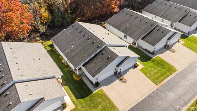 Builiding view thirty for 2951 Gabriel, Commerce Township, MI. 48382