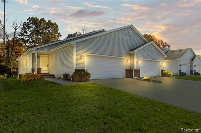 front view for 2951 Gabriel Dr, Commerce Township, Mi. 48382