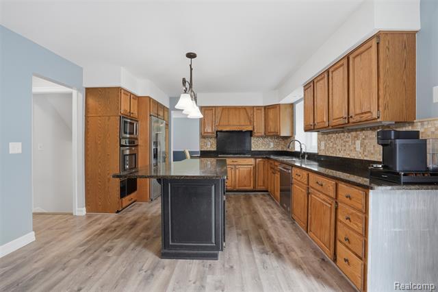 Builiding view twenty six for 8876 Wintercove, Commerce Township, MI. 48382