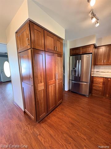 Builiding view nine for 2523 Watonga, Commerce Township, MI. 48382