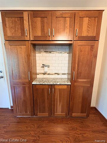 Builiding view seven for 2523 Watonga, Commerce Township, MI. 48382