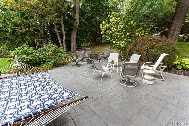 Builiding view fifty five for 2028 Applebrook, Commerce Township, MI. 48382