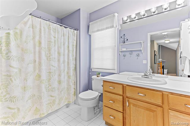 Builiding view forty one for 2028 Applebrook, Commerce Township, MI. 48382