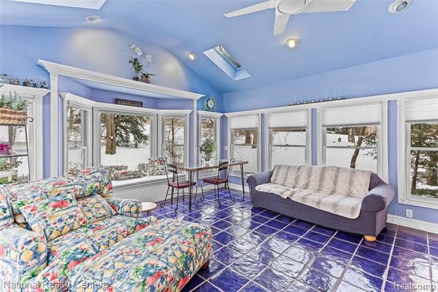 Builiding view seventeen for 2028 Applebrook, Commerce Township, MI. 48382