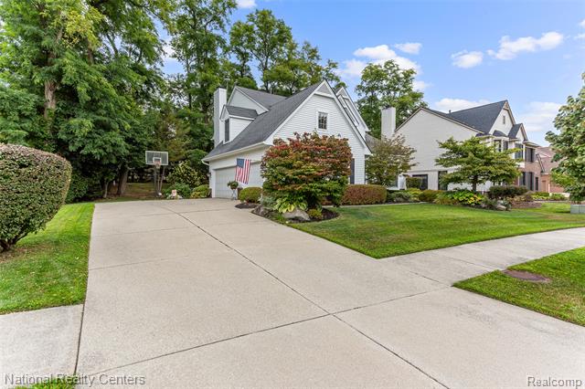 Builiding view six for 2028 Applebrook, Commerce Township, MI. 48382