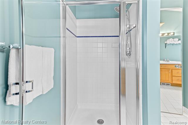 Builiding view thirty five for 2028 Applebrook, Commerce Township, MI. 48382