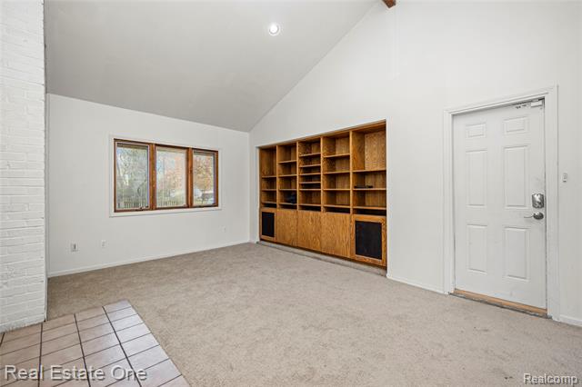 Builiding view thirteen for 2360 Pine View, West Bloomfield, MI. 48324