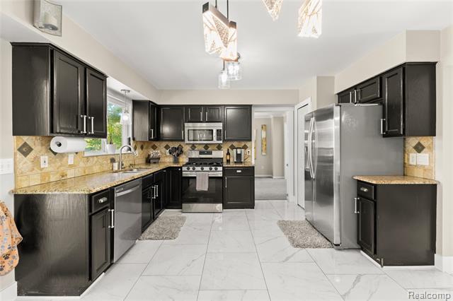 Builiding view eight for 2420 Baltimore, Commerce Township, MI. 48382