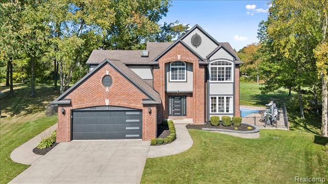 Builiding view thirty eight for 2420 Baltimore, Commerce Township, MI. 48382