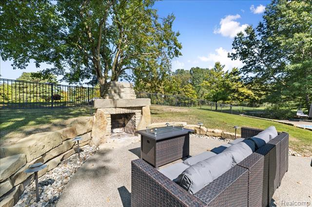 Builiding view thirty for 2420 Baltimore, Commerce Township, MI. 48382