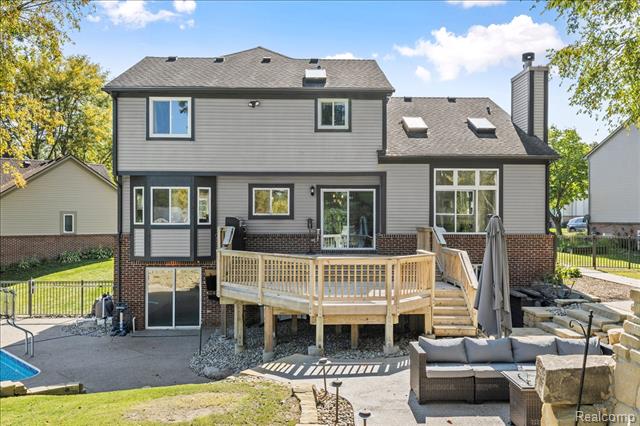 Builiding view twenty eight for 2420 Baltimore, Commerce Township, MI. 48382