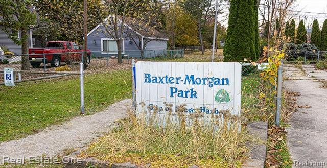 Builiding view twenty for 3202 Pridham, Keego Harbor, MI. 48320