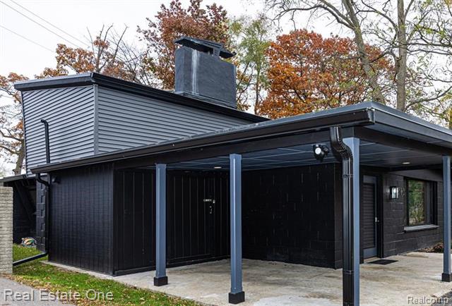 Builiding view two for 3202 Pridham, Keego Harbor, MI. 48320