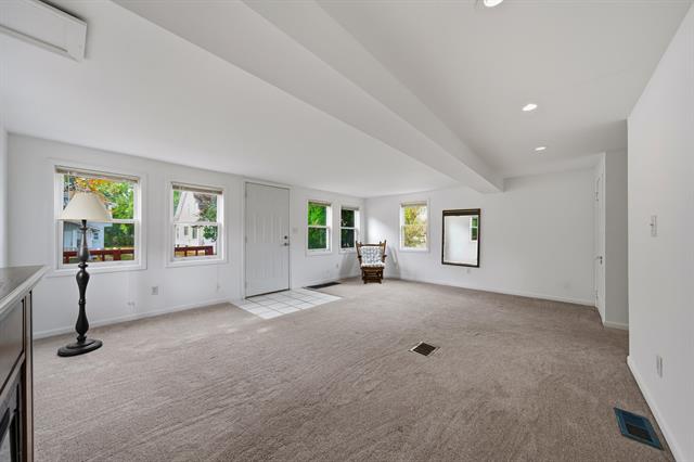 Builiding view five for 2329 Fordham, Keego Harbor, MI. 48320