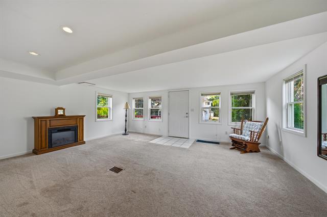 Builiding view four for 2329 Fordham, Keego Harbor, MI. 48320