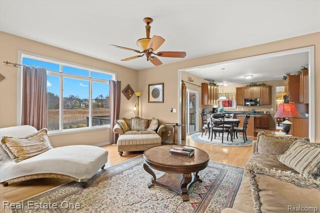 Builiding view fifteen for 539 Olivia, Milford, MI. 48381