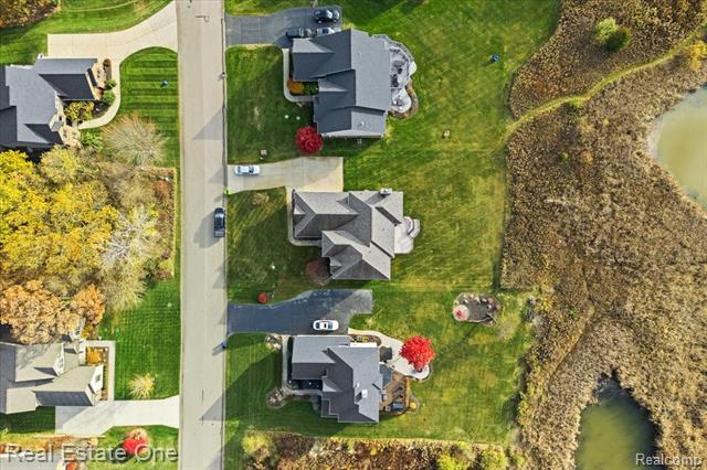 Builiding view forty eight for 539 Olivia, Milford, MI. 48381