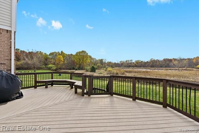 Builiding view forty two for 539 Olivia, Milford, MI. 48381