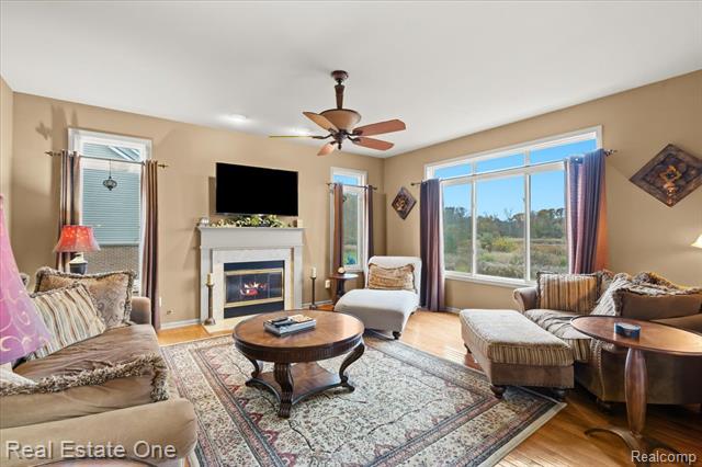 Builiding view fourteen for 539 Olivia, Milford, MI. 48381