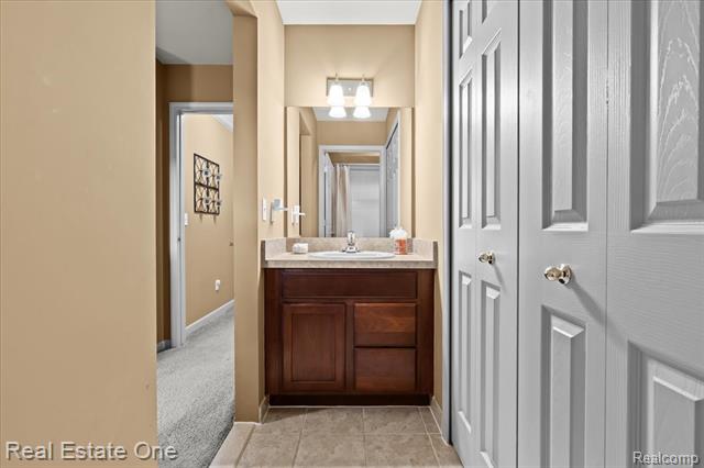 Builiding view thirty for 539 Olivia, Milford, MI. 48381