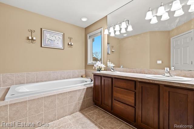 Builiding view twenty five for 539 Olivia, Milford, MI. 48381