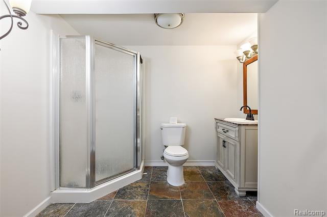 Builiding view thirty three for 5699 Applegrove, West Bloomfield, MI. 48324