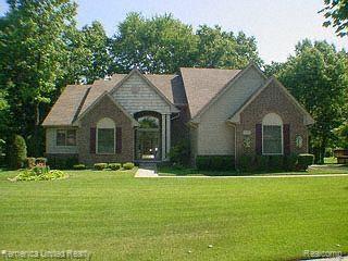 front view for 7394 Water Oaks Dr, West Bloomfield, Mi. 48324