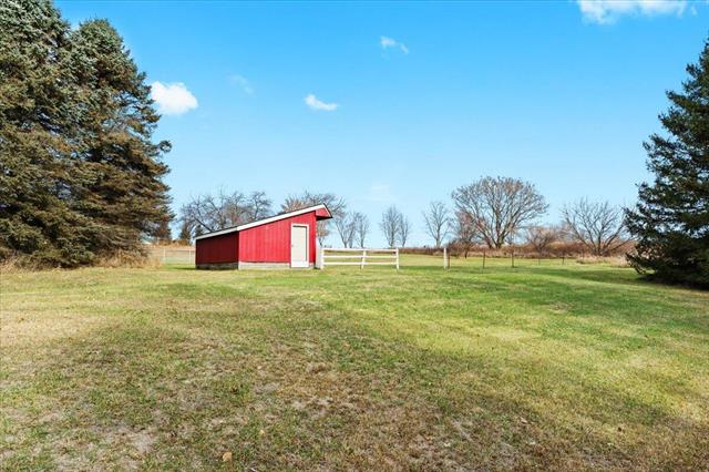 Builiding view thirty four for 2725 Cooley Lake, Highland, MI. 48356