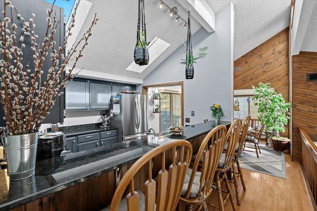 Builiding view twenty one for 2725 Cooley Lake, Highland, MI. 48356