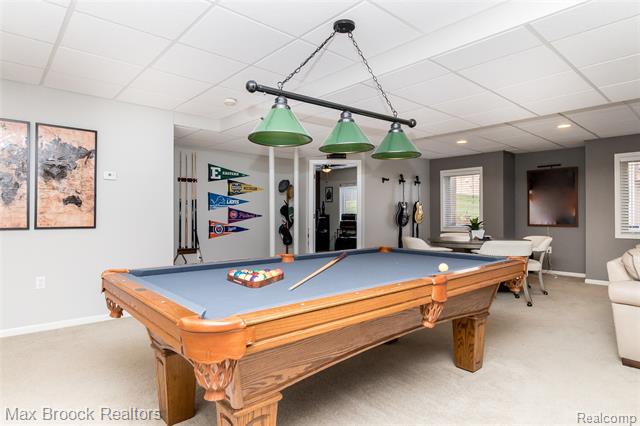 Builiding view forty eight for 6157 Lochmore, Commerce Township, MI. 48382