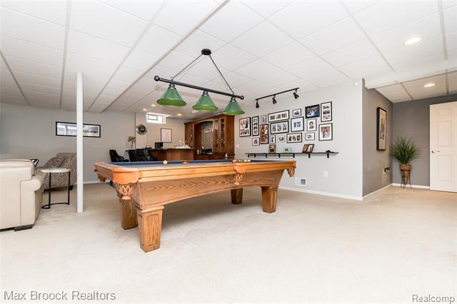 Builiding view forty nine for 6157 Lochmore, Commerce Township, MI. 48382