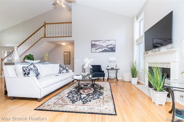 Builiding view seventeen for 6157 Lochmore, Commerce Township, MI. 48382