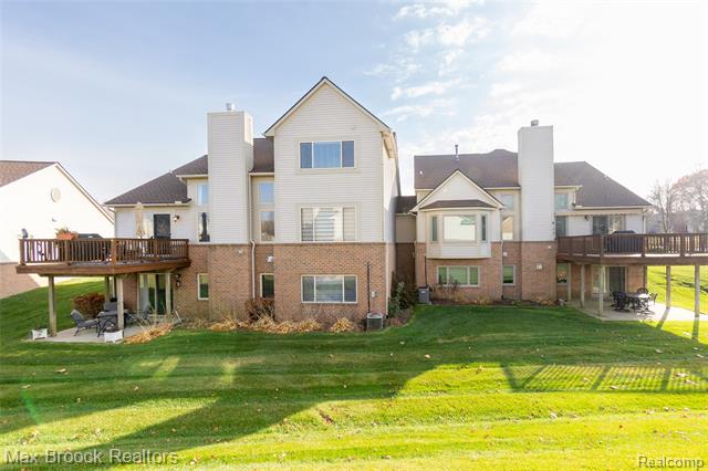 Builiding view seventy one for 6157 Lochmore, Commerce Township, MI. 48382