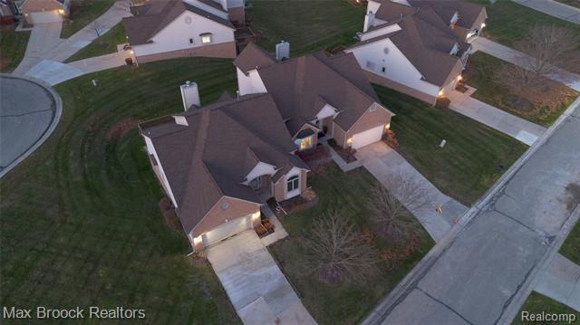 Builiding view seventy two for 6157 Lochmore, Commerce Township, MI. 48382