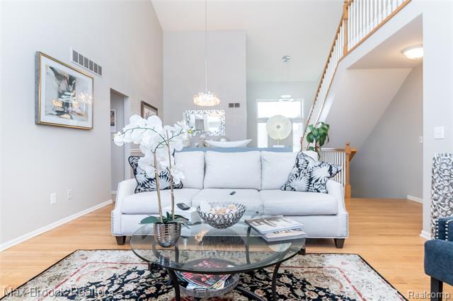 Builiding view sixteen for 6157 Lochmore, Commerce Township, MI. 48382