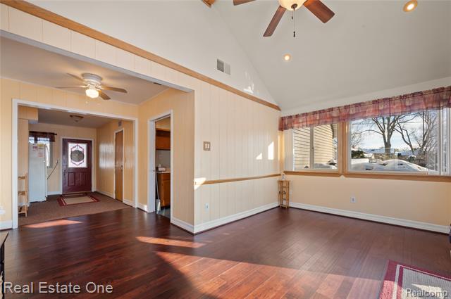 Builiding view five for 369 Muskoka, Commerce Township, MI. 48382