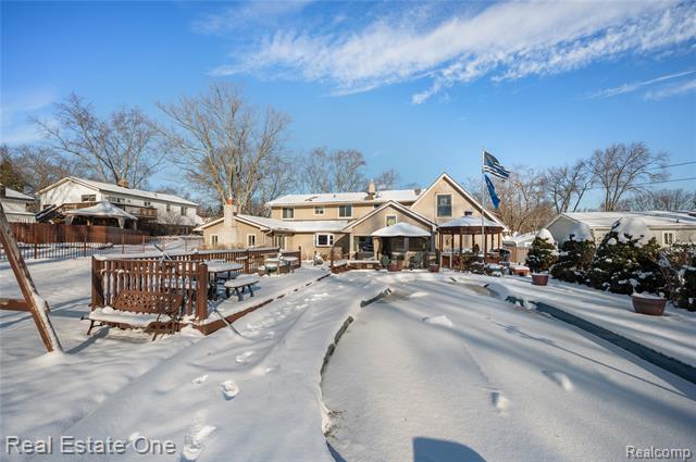 Builiding view forty one for 369 Muskoka, Commerce Township, MI. 48382