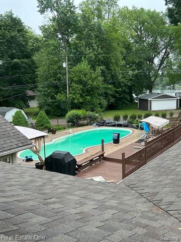 Builiding view forty seven for 369 Muskoka, Commerce Township, MI. 48382